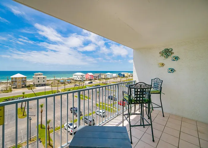 Surf & Racquet 612a Apartment *