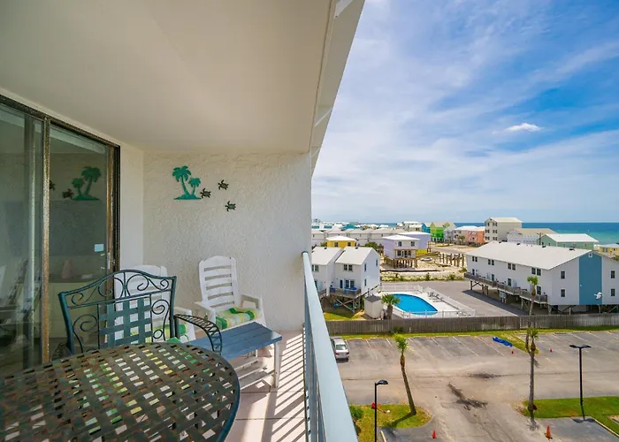 Surf & Racquet 612a Apartment *