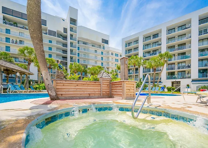 Apartment Surf & Racquet 612a
