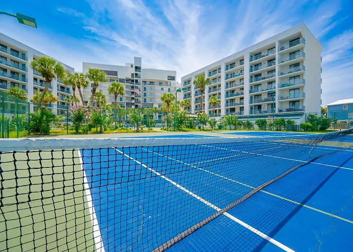 Apartment Surf & Racquet 612a